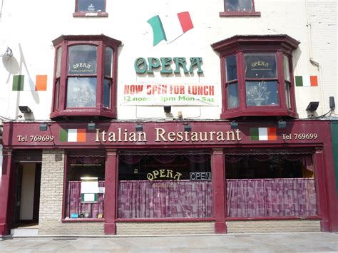 Italians in doncaster After a long walk around Doncaster Museum and Art Gallery, come to this restaurant and have a rest here